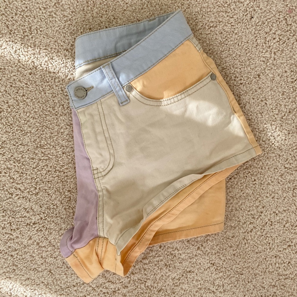 Pastel Color Block Shorts - Picture 2 of 4